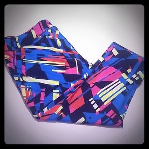 FLIRTITUDE Workout Crop Pants